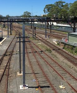 federal opposition has committed $400 million towards a north-south rail link to Badgerys Creek airport.