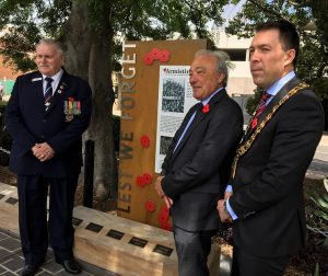 new Armistice Centenary Memorial was unveiled in Mawson Park by Mayor George Brticevic, Macarthur MP Dr Mike Freelander and Campbelltown RSL sub branch vice president Warren Browning.