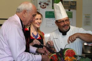 Two local mayors launch campaign against food waste.