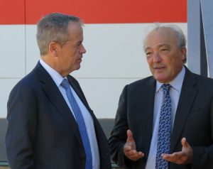  Dr Mike Freelander (right) with his Labor leader Bill Shorten.