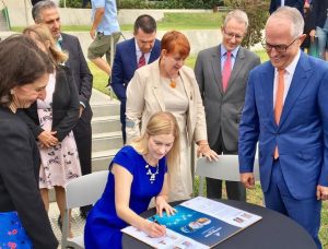 Mayor Lara Symkowiak signs the Western Sydney City Deal 